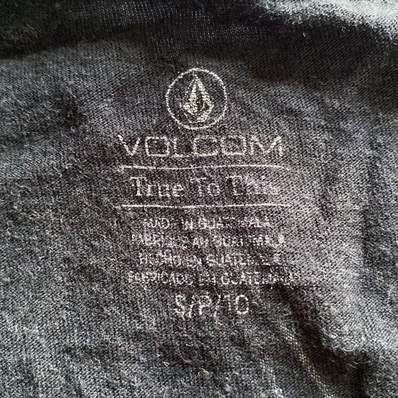 Volcom t-shirt small - Picture 3 of 3